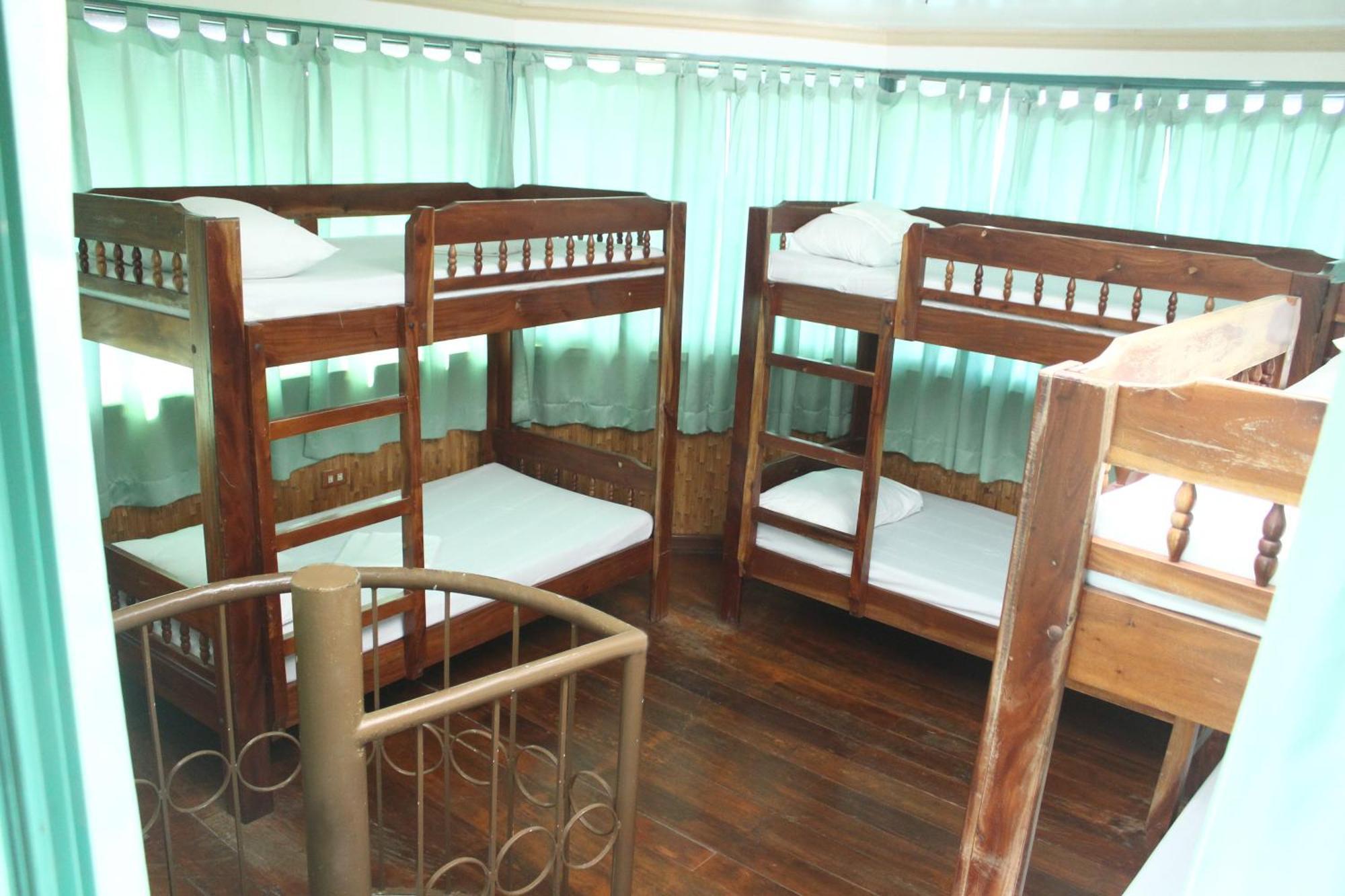 La Virginia Leisure Park And Amusement Hotel Mataasnakahoy Room photo